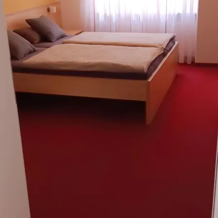 Brauereigasthof Hoesl Guest house